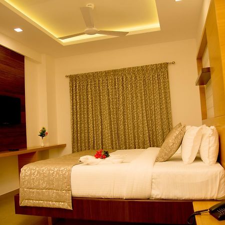 Hotel Grand Tree Коимбаторе Екстериор снимка