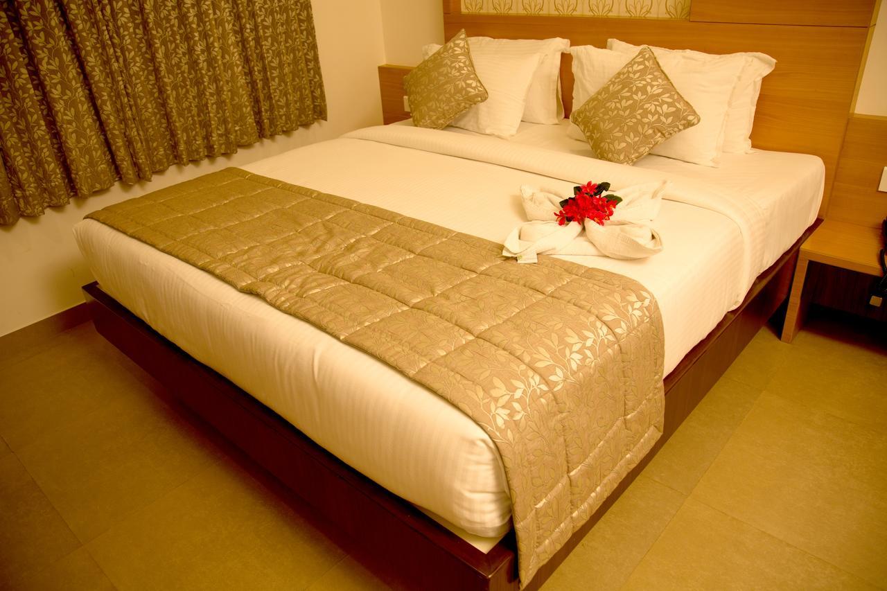 Hotel Grand Tree Коимбаторе Екстериор снимка